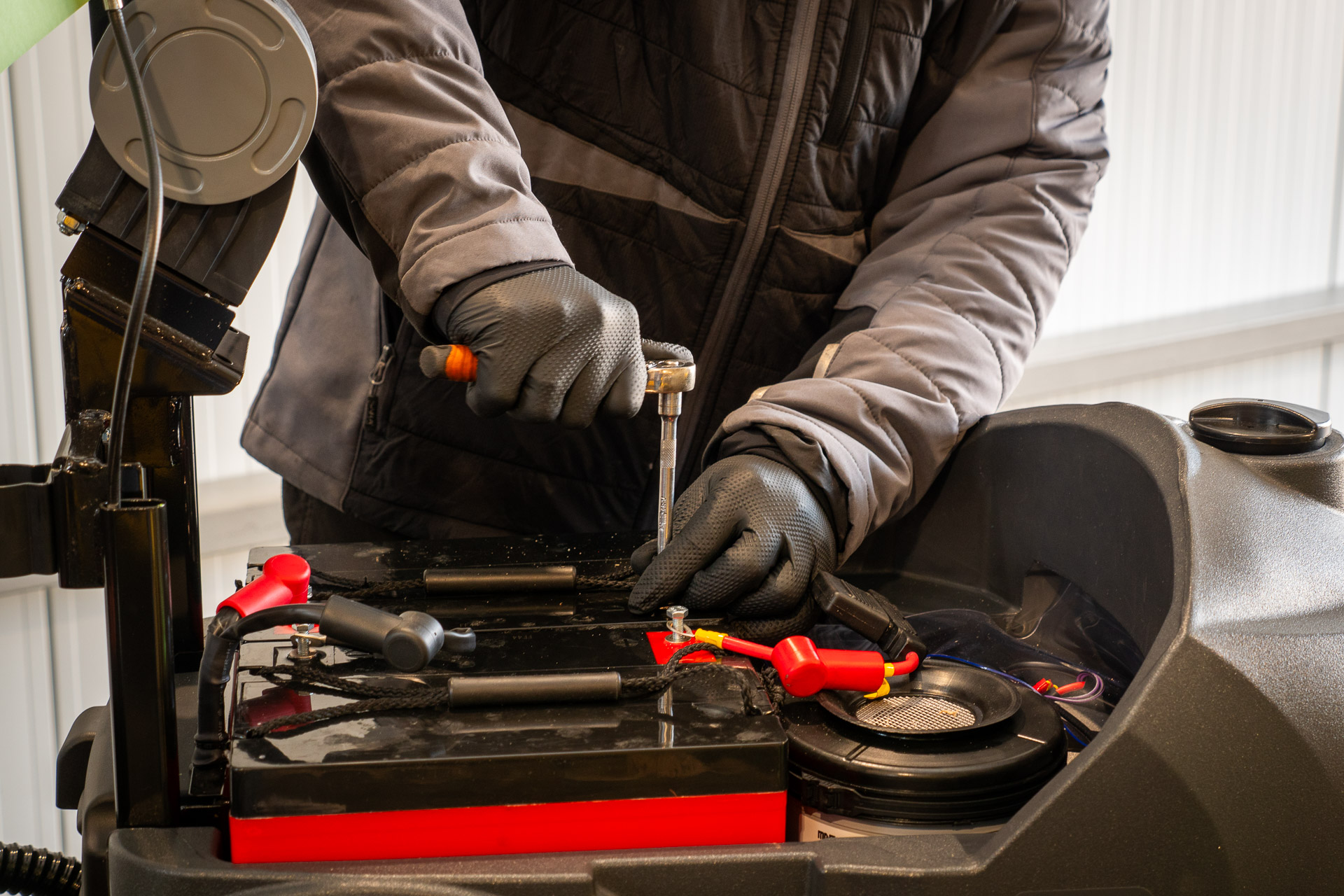 BK TECH – profesjonalna naprawa maszyn czyszczących